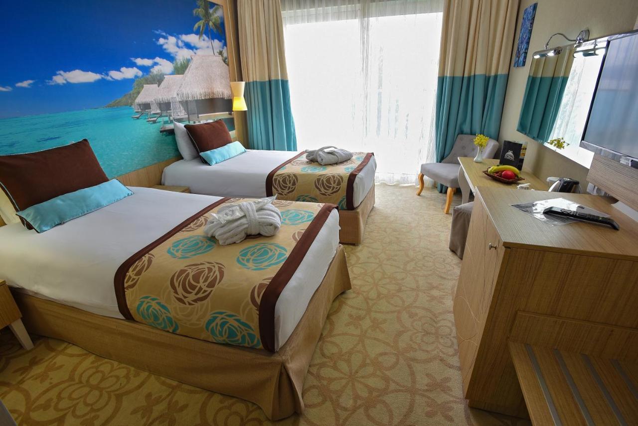 Izgrev & Aquapark Hotel 5*